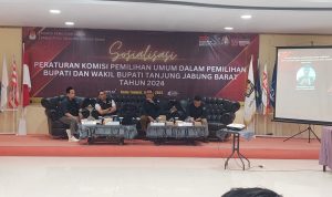 Komisi Pemilihan Umum Tanjung Jabung Barat, menggelar sosialisasi PKPU tentang Pilkada 2024, Selasa (9/7/2024)/ istimewa
